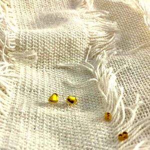 Authentic Solid 18k Gold Roberto Coin Vintage Small Heart Stud Earrings